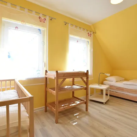 Spacious In With Trampoline Semesterbostad Hornstorf